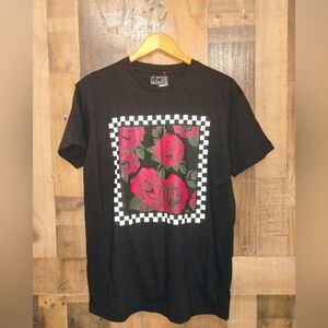 NWT LCM International Black Mens T-Shirt Size Large Rose Checkered Print